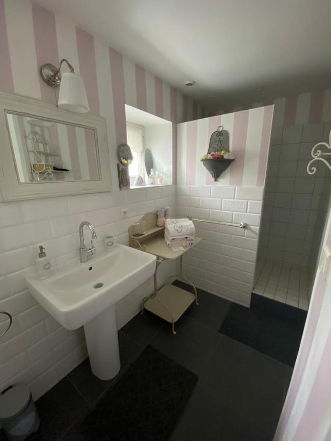 Bed and Breakfast La Grange D'Helene Cholet Exterior foto
