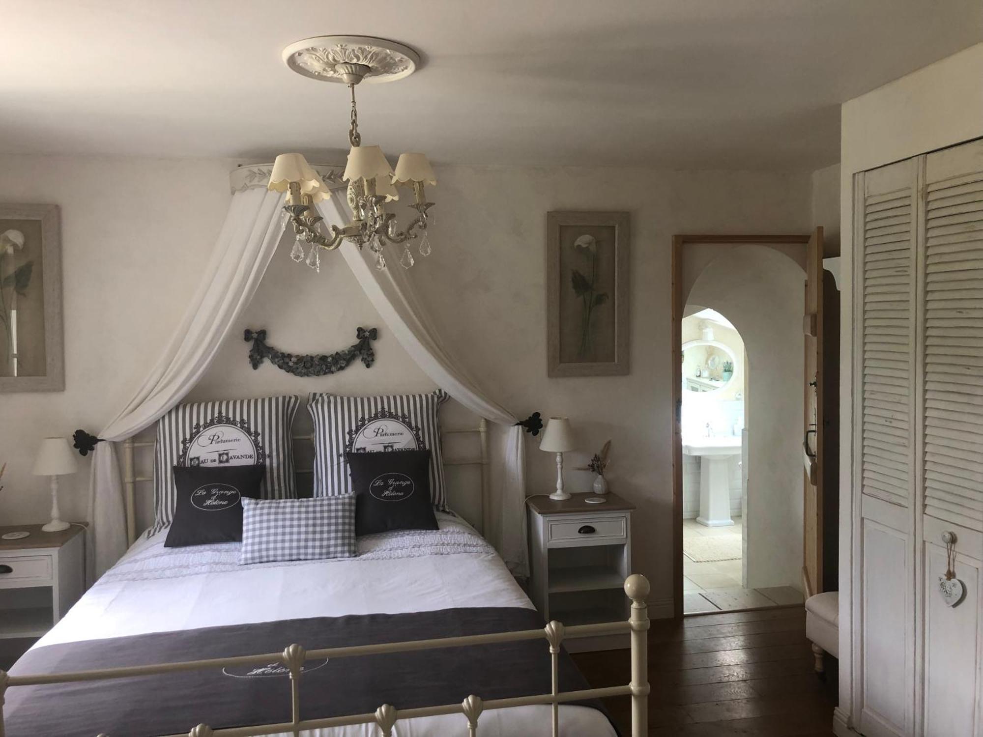 Bed and Breakfast La Grange D'Helene Cholet Exterior foto